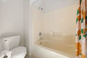1048 NW Burnside Rd, Gresham, OR 97030 - Photo 24