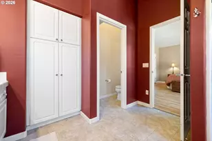 1048 NW Burnside Rd, Gresham, OR 97030 - Photo 36