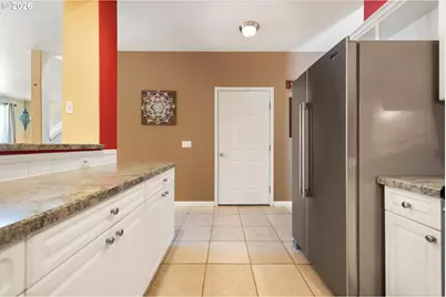1048 NW Burnside Rd, Gresham, OR 97030 - Photo 16