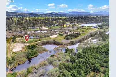 Pacific Bellevue Ln #7, Warrenton, OR 97146 - Photo 2