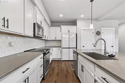 297 NE Regan Hill Loop, Estacada, OR 97023 - Photo 6