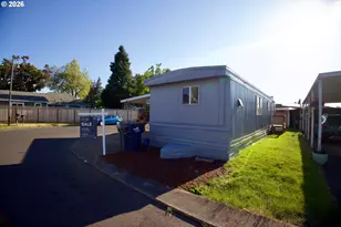 1120 W Fairview Dr, Springfield, OR 97477 - Photo 1