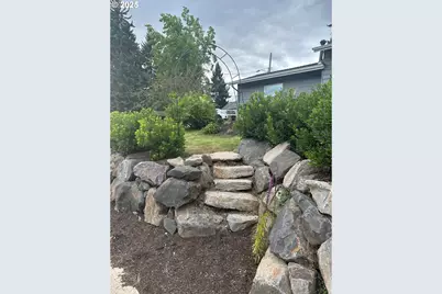 23484 SW Pine St, Sherwood, OR 97140 - Photo 4