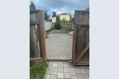 23484 SW Pine St, Sherwood, OR 97140 - Photo 22