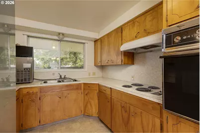591 Harden Dr, Lebanon, OR 97355 - Photo 10