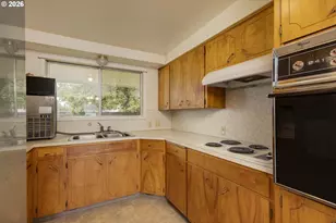 591 Harden Dr, Lebanon, OR 97355 - Photo 10
