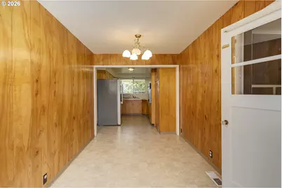591 Harden Dr, Lebanon, OR 97355 - Photo 8