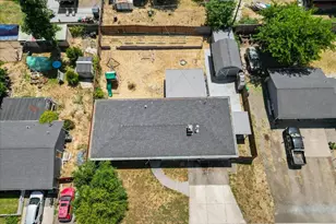 631 E 4th Ave, Riddle, OR 97469 - Photo 20