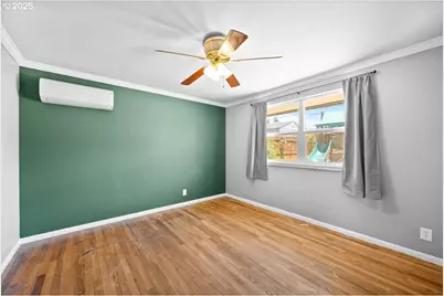 631 E 4th Ave, Riddle, OR 97469 - Photo 12