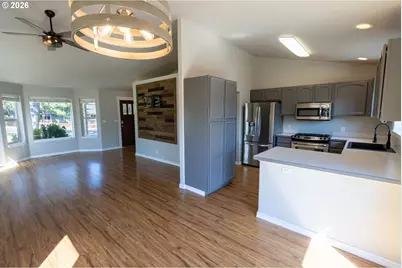 578 Pioneer St, Philomath, OR 97370 - Photo 14