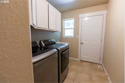 578 Pioneer St, Philomath, OR 97370 - Photo 26