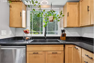 29650 SW Courtside Dr #20, Wilsonville, OR 97070 - Photo 12