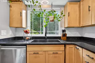 29650 SW Courtside Dr, Wilsonville, OR 97070 - Photo 12