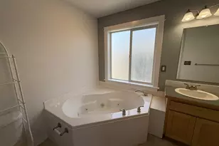 3408 Ambleside Dr, Springfield, OR 97477 - Photo 34