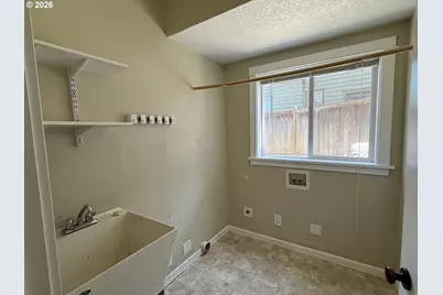 3408 Ambleside Dr, Springfield, OR 97477 - Photo 44