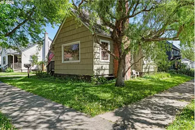 1301 6th St, La Grande, OR 97850 - Photo 2