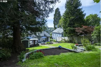 1327 SE Main St, Roseburg, OR 97470 - Photo 38