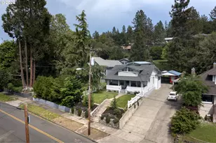 1327 SE Main St, Roseburg, OR 97470 - Photo 32