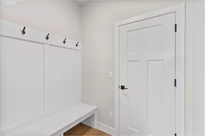 8460 SE Orion Ln, Hillsboro, OR 97123 - Photo 8