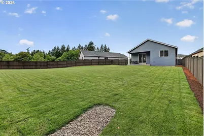 1524 N Young St, Lafayette, OR 97127 - Photo 2