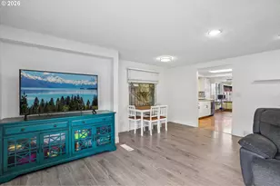 821 SE Bush St, Portland, OR 97202 - Photo 8