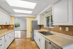 821 SE Bush St, Portland, OR 97202 - Photo 12