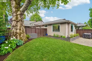821 SE Bush St, Portland, OR 97202 - Photo 2