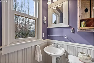 1526 SE Taylor St, Portland, OR 97214 - Photo 22
