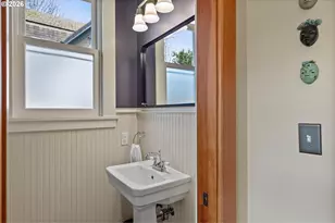 1526 SE Taylor St, Portland, OR 97214 - Photo 34