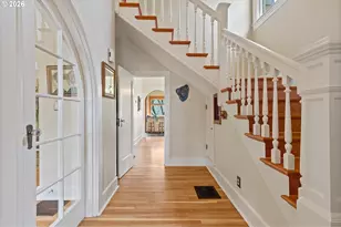 1526 SE Taylor St, Portland, OR 97214 - Photo 2