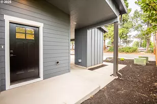 1380 Jacobs Dr, Eugene, OR 97402 - Photo 4