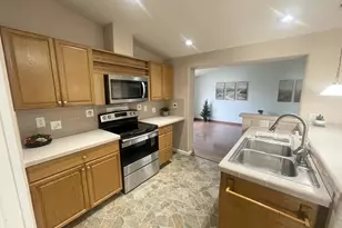 4445 Blueberry Ln NE, Salem, OR 97305 - Photo 8