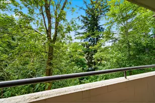 6625 W Burnside Rd, Portland, OR 97210 - Photo 22