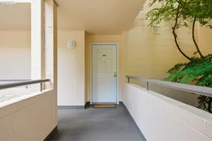 6625 W Burnside Rd, Portland, OR 97210 - Photo 2