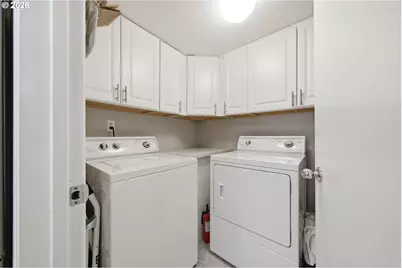 6625 W Burnside Rd #226, Portland, OR 97210 - Photo 8