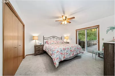 302 Holly Ave, Garibaldi, OR 97118 - Photo 18