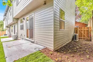 3942 SE Ivon St, Portland, OR 97202 - Photo 32