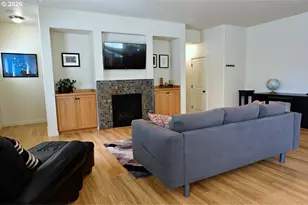 618 NE Garswood Ln, Hillsboro, OR 97006 - Photo 10