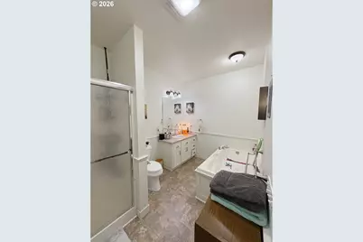 2090 Minnesota St, Eugene, OR 97401 - Photo 12