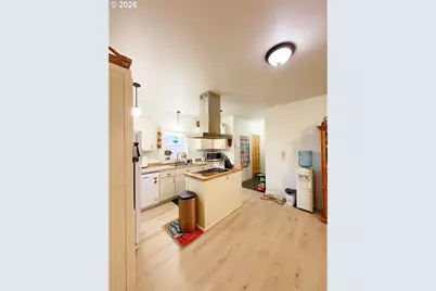 2090 Minnesota St, Eugene, OR 97401 - Photo 8