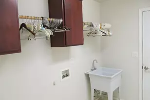 1144 E Main St, Hermiston, OR 97838 - Photo 18