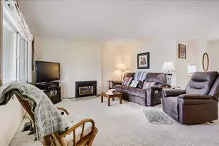 744 SE 170th Dr, Portland, OR 97233 - Photo 4
