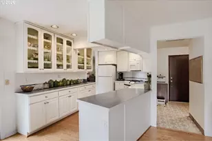 744 SE 170th Dr, Portland, OR 97233 - Photo 10