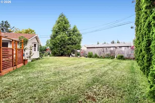744 SE 170th Dr, Portland, OR 97233 - Photo 26