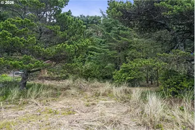 2605 NW Parker Ave, Waldport, OR 97394 - Photo 4