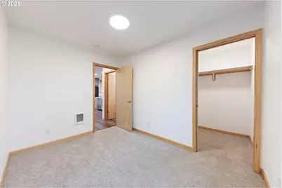 723 St Charles St, Eugene, OR 97402 - Photo 18