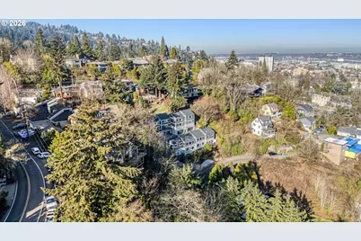 1932 SW Mill Street Ter, Portland, OR 97201 - Photo 22