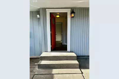 5531 S Kelly Ave, Portland, OR 97239 - Photo 42