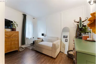 5531 S Kelly Ave, Portland, OR 97239 - Photo 4