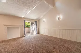 2111 Hawkins Ln, Eugene, OR 97405 - Photo 4